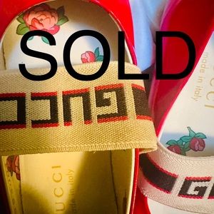 Preowned Gucci Girl Dress Shoe Red